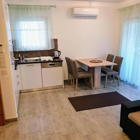 Apartment Berna *