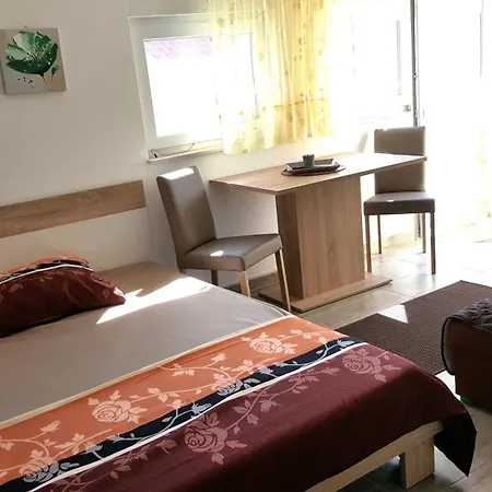 Apartment Berna *